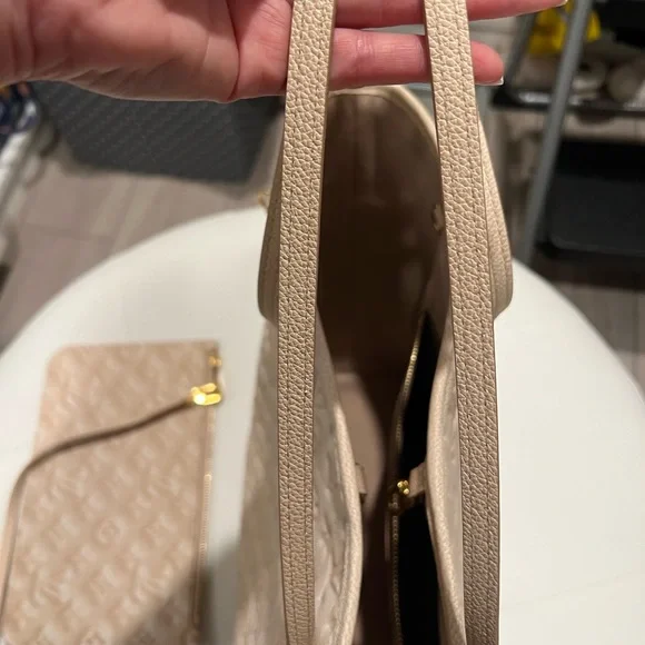 Louis Vuitton Neverfull Summer Stardust collection in beige clair - Picture 6 of 16